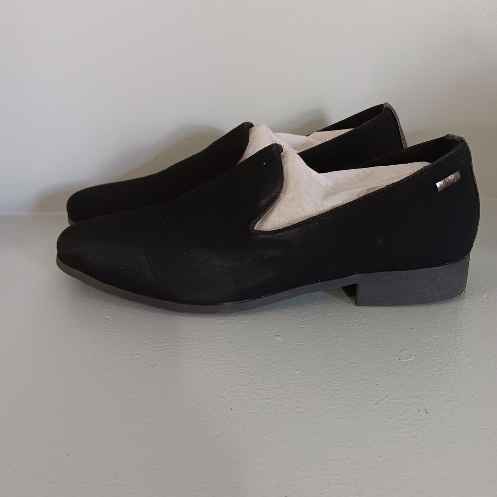 uubaris black size 9